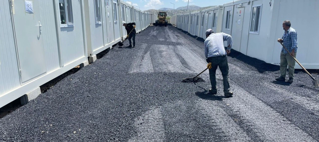 Büyükşehir, Nurhak Konteyner Kent’te Alt ve Üstyapı İmalatını Sürdürüyor