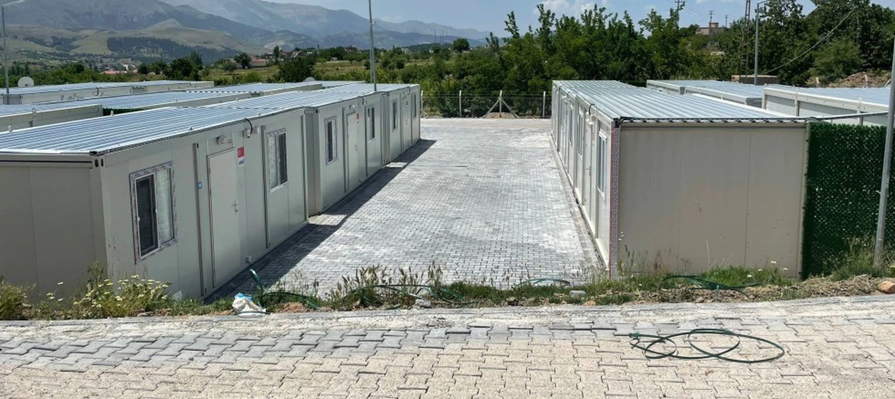 Büyükşehir, Nurhak ve Ekinözü Konteyner Kent’te Alt ve Üstyapı Uygulamalarını Tamamladı