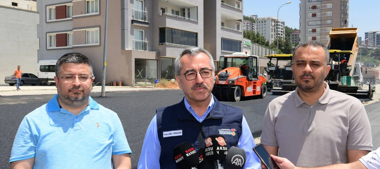 Cumhuriyet Mahallesi’nin Yeni Yolu Tamamlanıyor