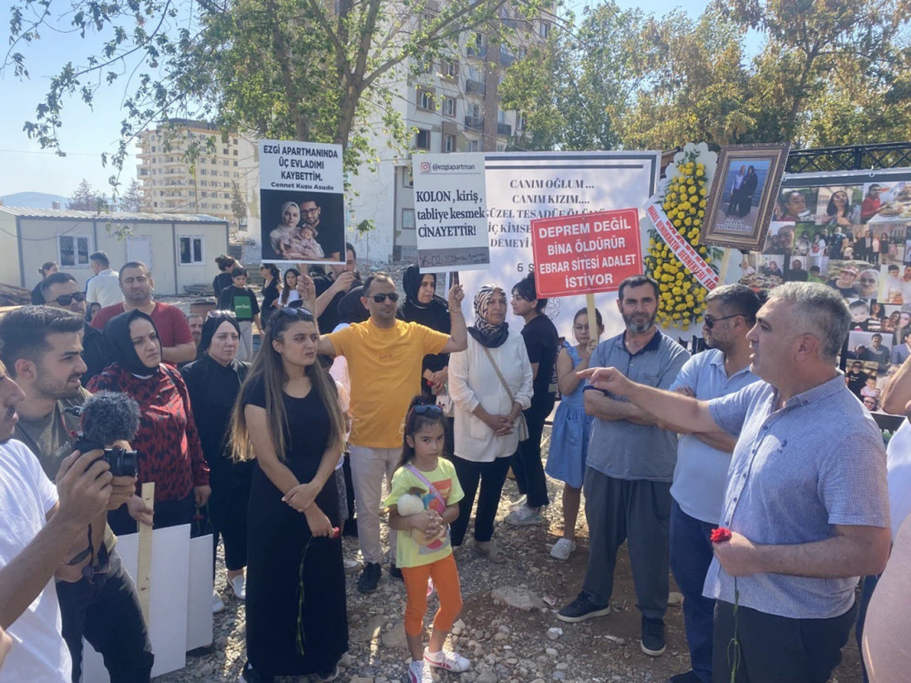 Ebrar Sitesi sakinleri ve yakınları müze yapılmasını istemedi: "Önce sorumlular cezalandırılsın"  
