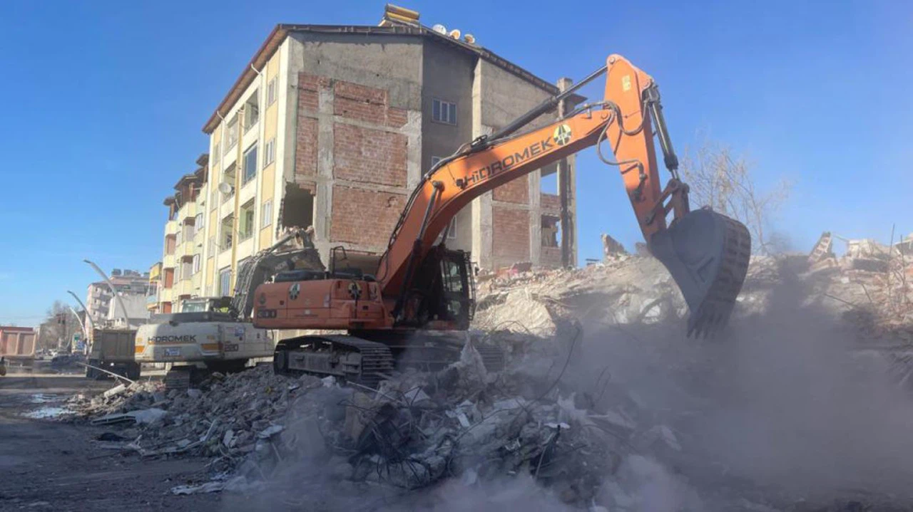Elbistan Belediyesi, Binaların Güvenliği İçin Önemli Proje Başlattı