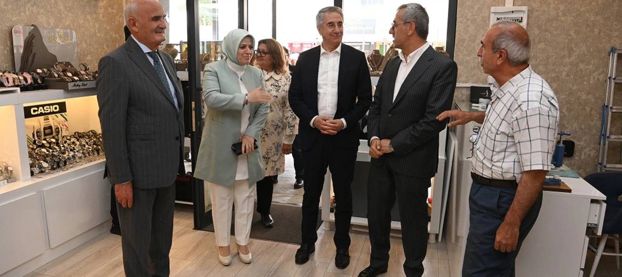“Esnaf Çarşılarıyla Ticari Hayatı Canlı Tutmayı Hedefliyoruz”