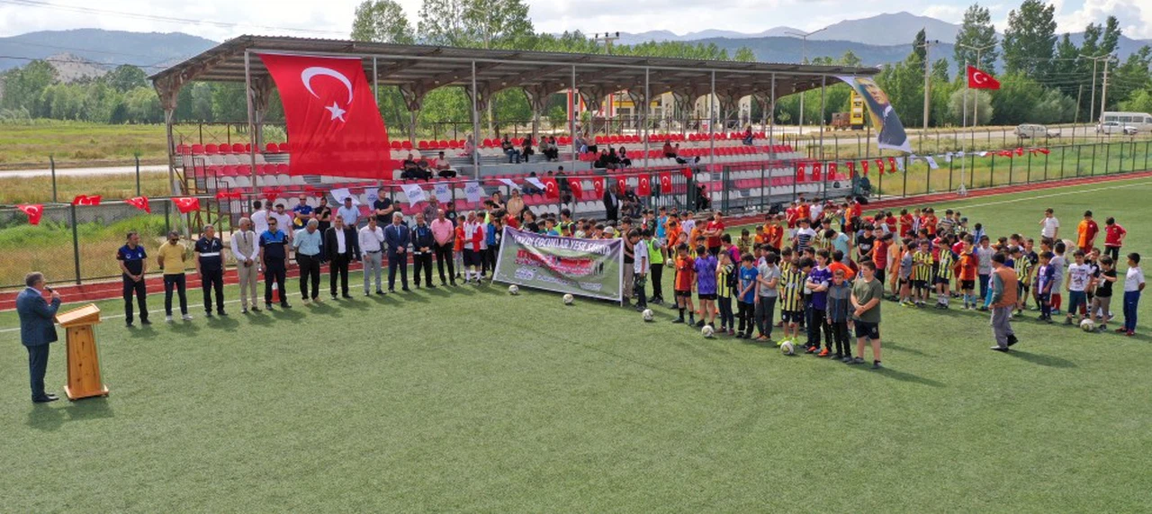 Göksun’da Öğrenciler Yeşil Sahada Buluşuyor