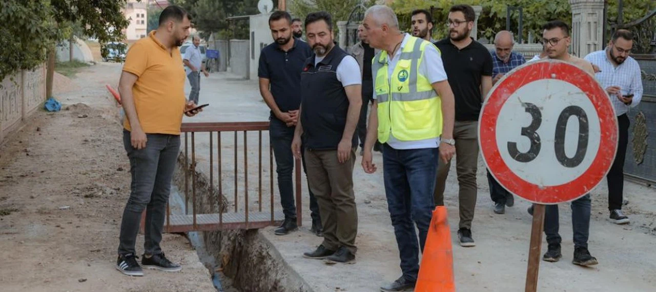 Gürbüz’den Esentepe, Tepebaşı ve Bahçelievler’de asfalt açıklaması