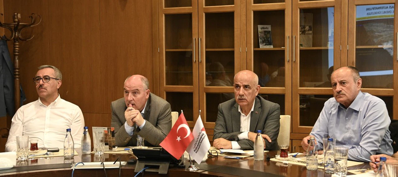 Kahramanmaraş Uçak Parçaları Üretim Fabrikası’nda Süreçler Değerlendirildi
