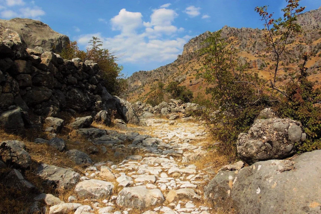 Kahramanmaraş'ta antik yol kalıntıları   