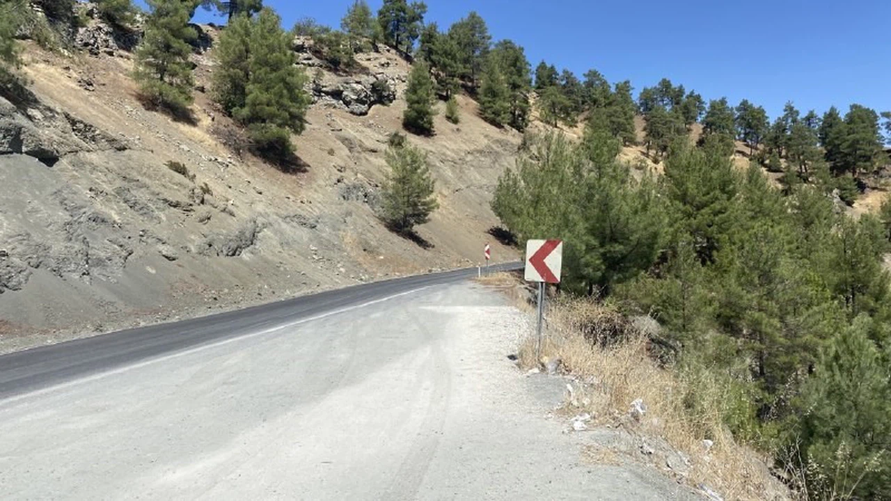 Kahramanmaraş'ta Vatandaşlar virajlı yolların yapılmasını istiyor  
