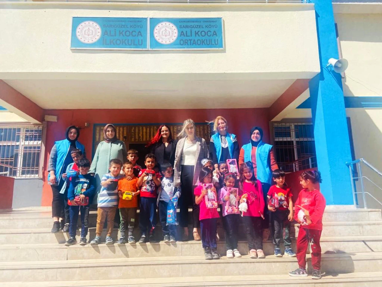 Onikişubat Belediyesi’nden Kırsal Mahallelere Eğitim Desteği