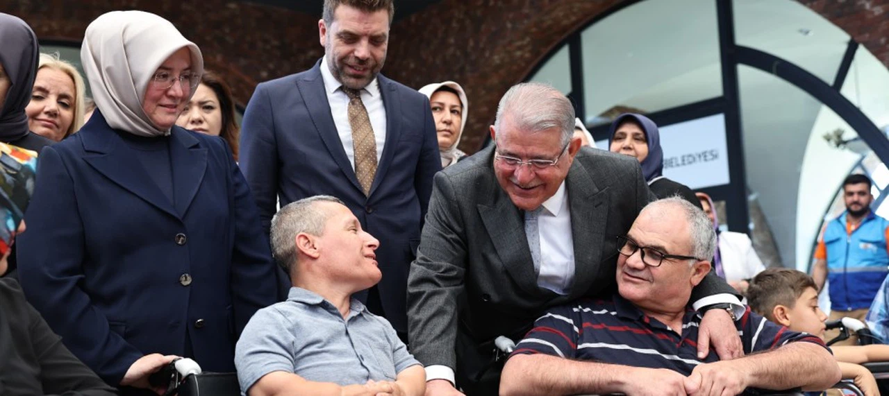 Onikişubat’ın yardım eli özel ihtiyaç sahibi bireylerin yüzünü güldürdü