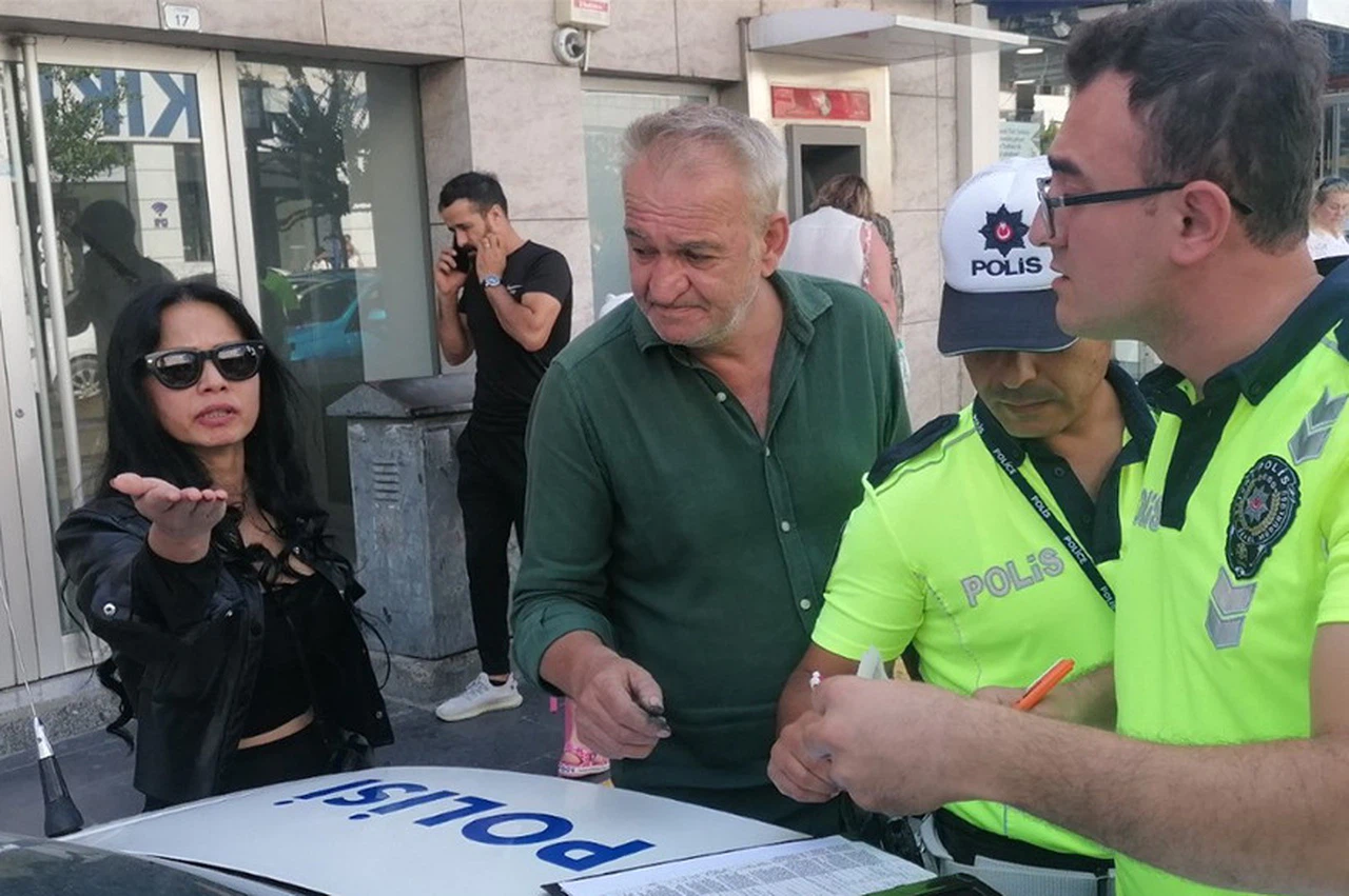 Polisi ’artistlik yapmakla’ suçladı