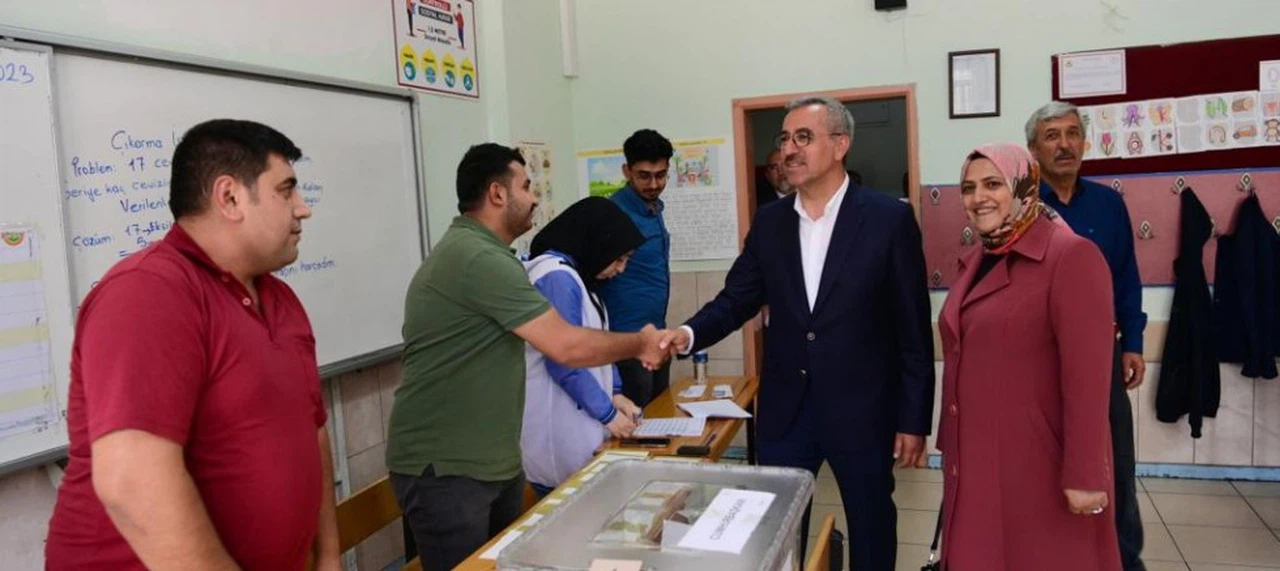 “Seçimin Ülkemiz ve Milletimiz İçin Hayırlı Olmasını Diliyorum”