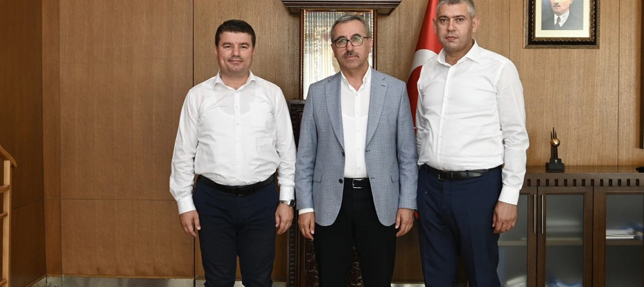 “Şehrimiz ve Hemşehrilerimiz İçin El Birliğiyle Çalışıyoruz”