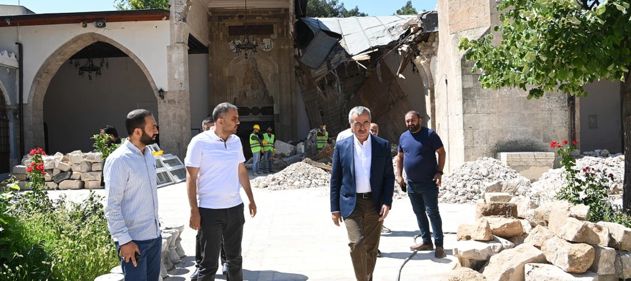Ulu Cami Restore Edilerek İbadete Açılacak
