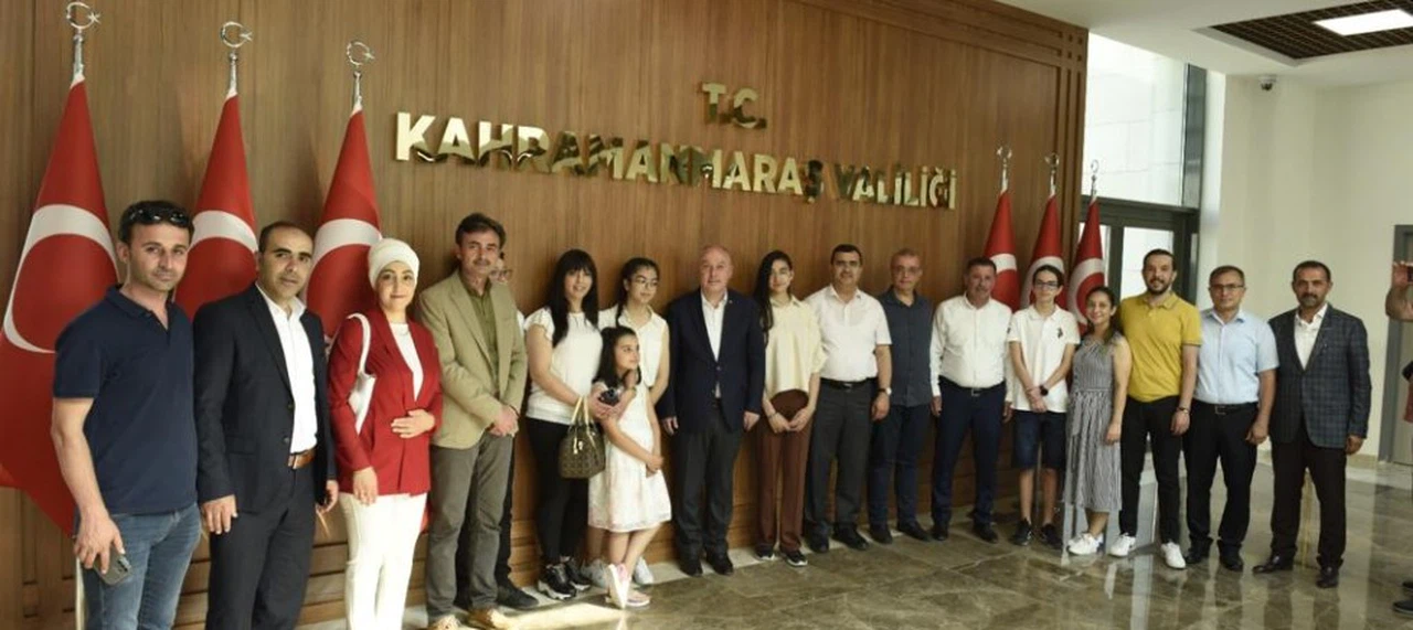 Vali Çoşkun LGS Şampiyonları Misafir Etti