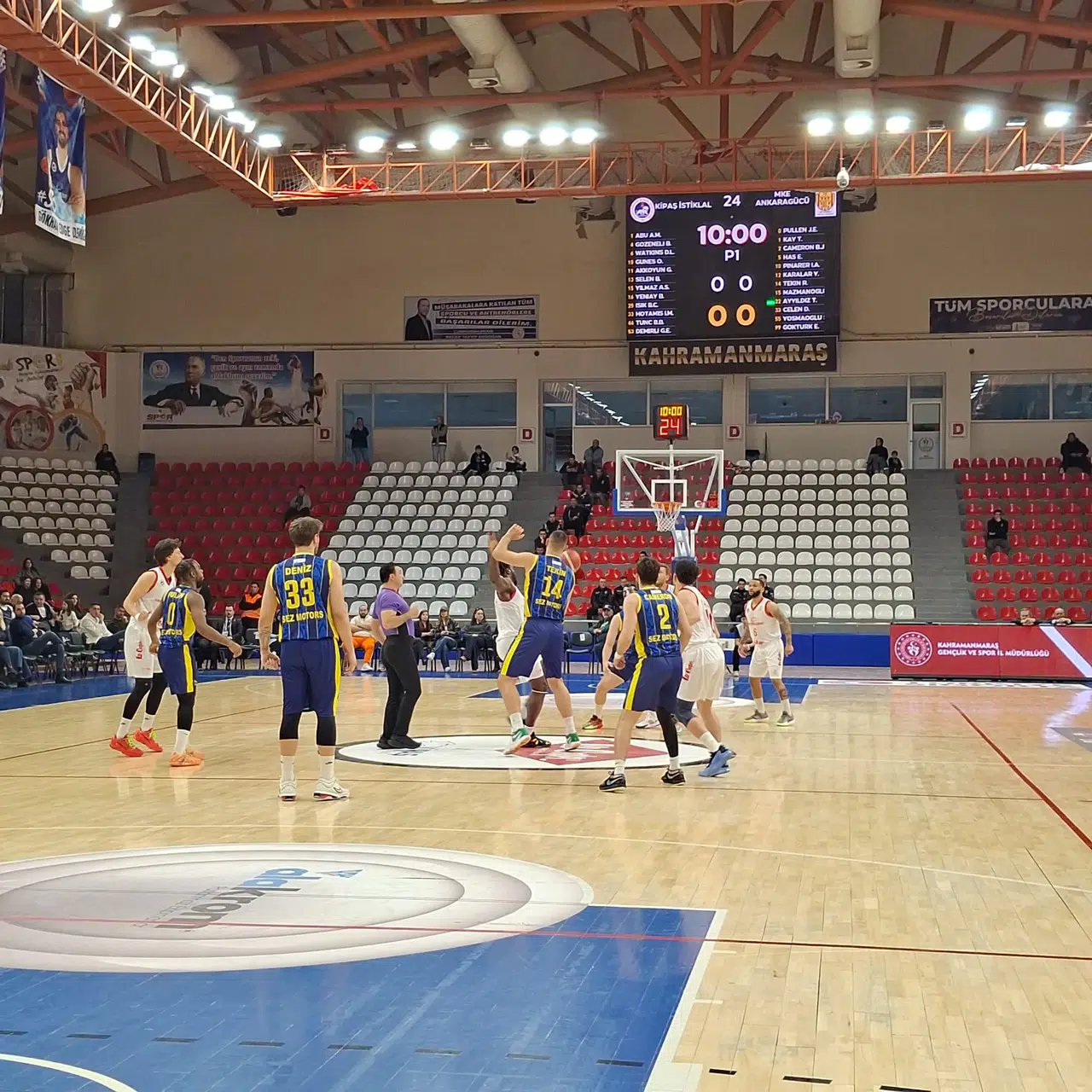 Kipaş İstiklal Basketbol İlk Çeyreği Önde Tamamladı