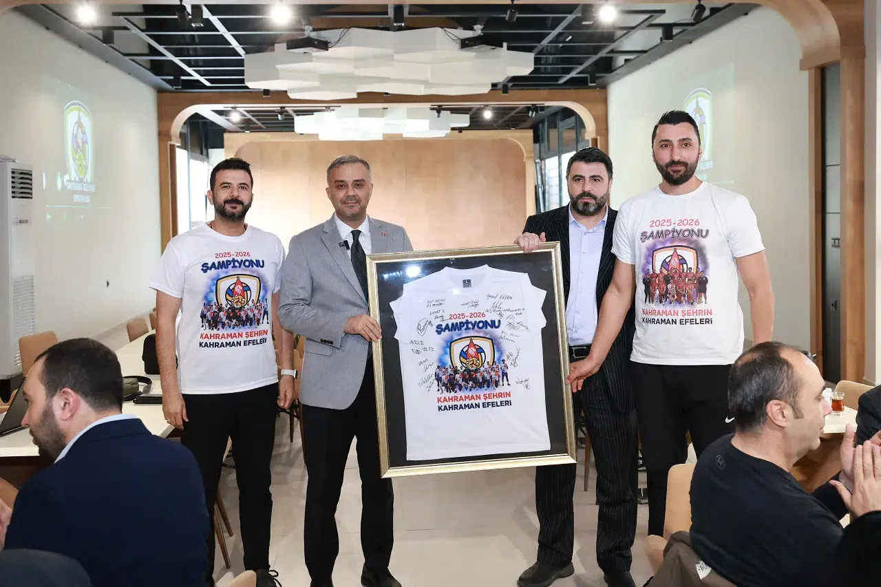 Onikişubat Belediyespor Efeler Ligi'nde! İşte zaferin kutlama yemeği