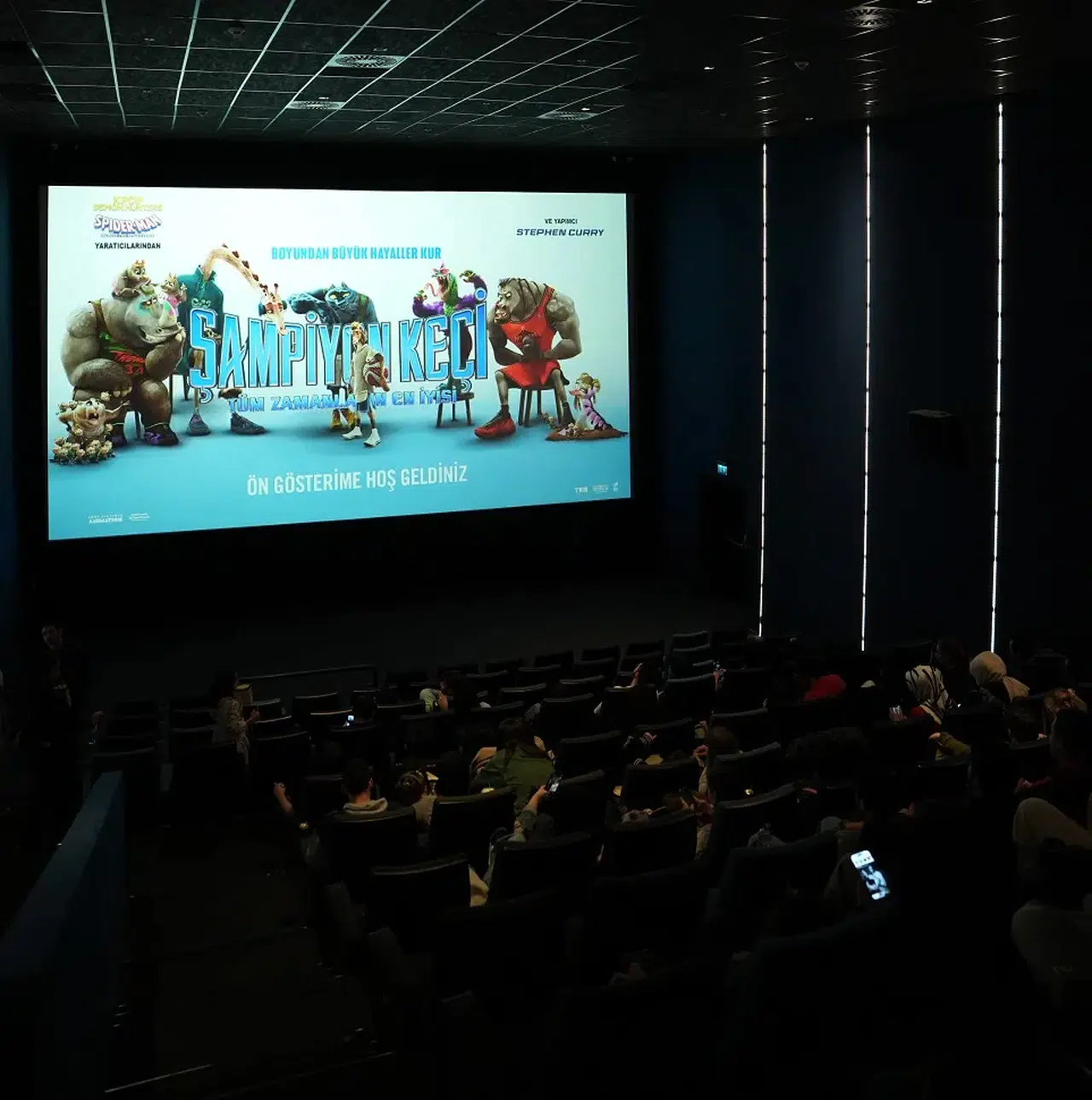 Şampiyon Keçi Filmi Ön Gösterimi Yoğun İlgi Gördü