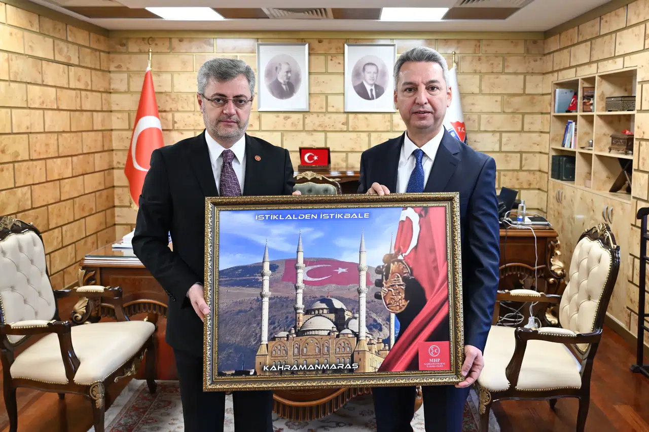 Kahramanmaraş Sütçü İmam Üniversitesi'nde tebrik maratonu devam ediyor