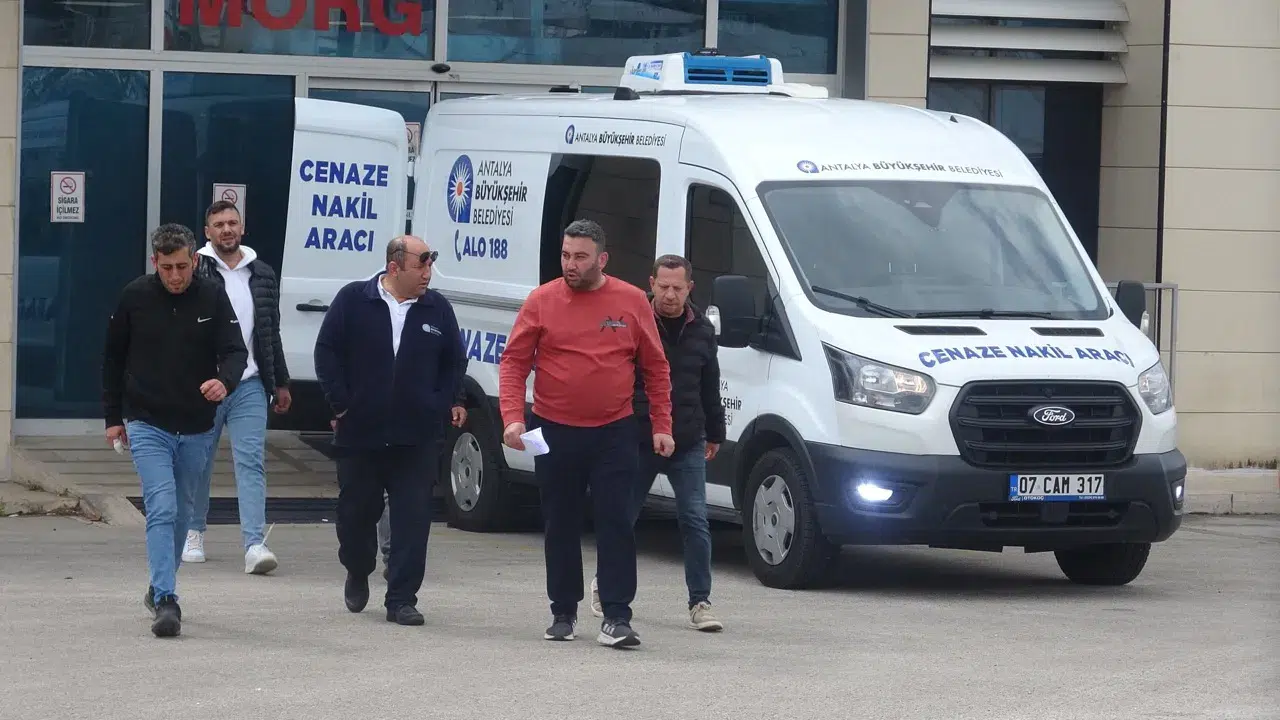 Market tartışmasında cinayete kurban giden 19 yaşındaki gencin cenazesi morgdan alındı