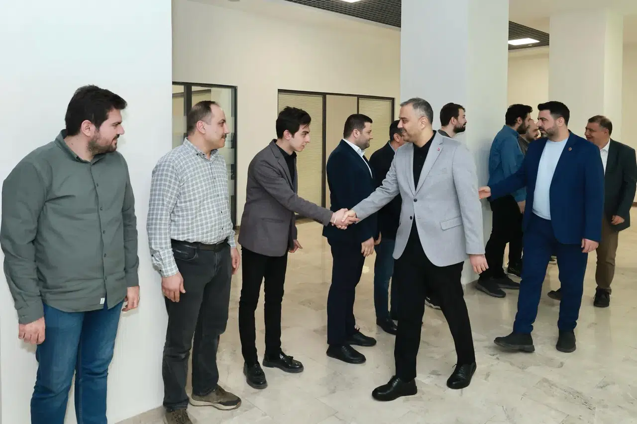 Başkan Hanifi Toptaş tüm personeliyle tek tek bayramlaştı