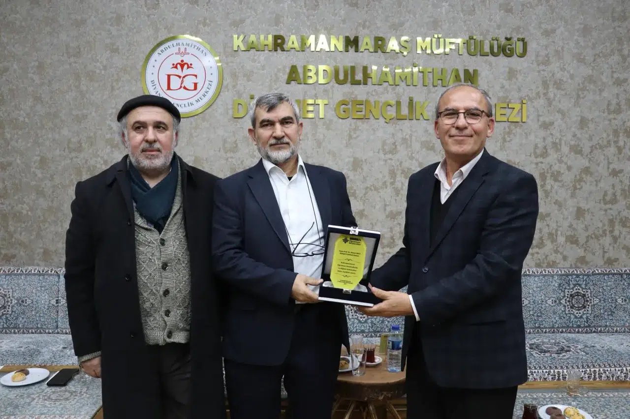 Akıl ve İman İlişkisi Üzerine Derinlemesine Sohbet Gerçekleştirildi