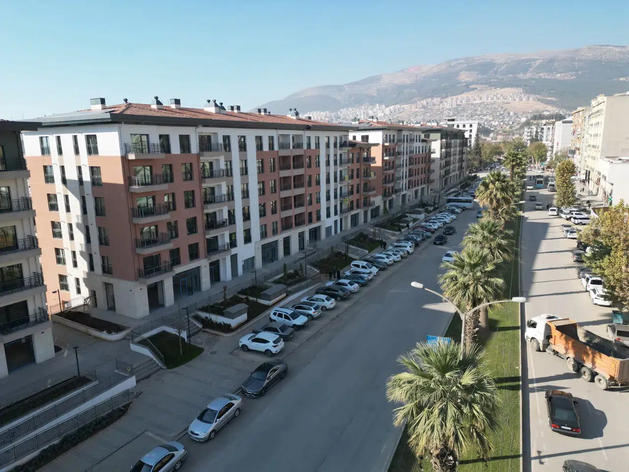 Kahramanmaraş Trabzon Caddesi küllerinden doğuyor!
