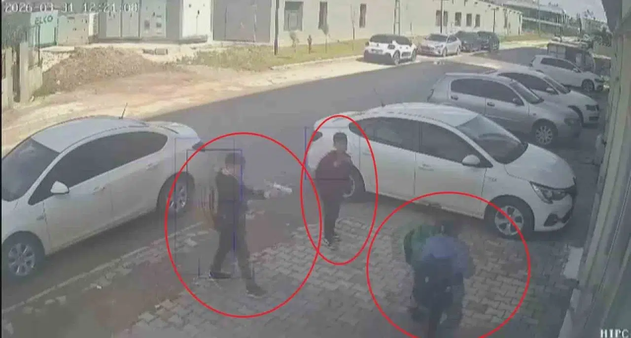 Oyuncak Silahla Korku Saçtılar: 11 Yaşındaki Çocuğa Dehşet