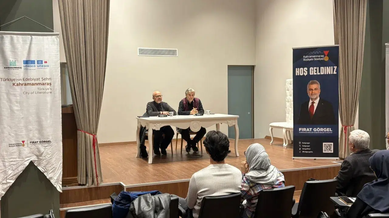 "Büyükşehir Yazarlık Akademisi'nde 'Kalemin Etkisi' Teması İşlendi"