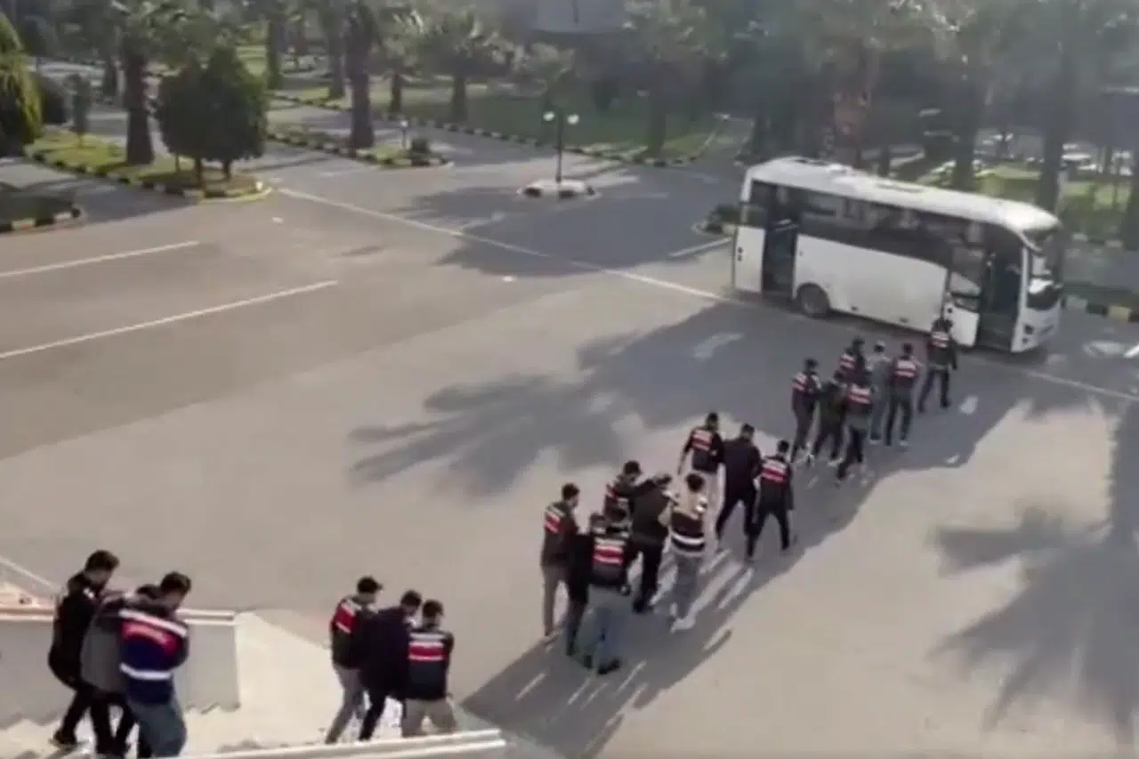 DEAŞ'a Yönelik 24 İlde Büyük Operasyon: 90 Şüpheli Gözaltında!
