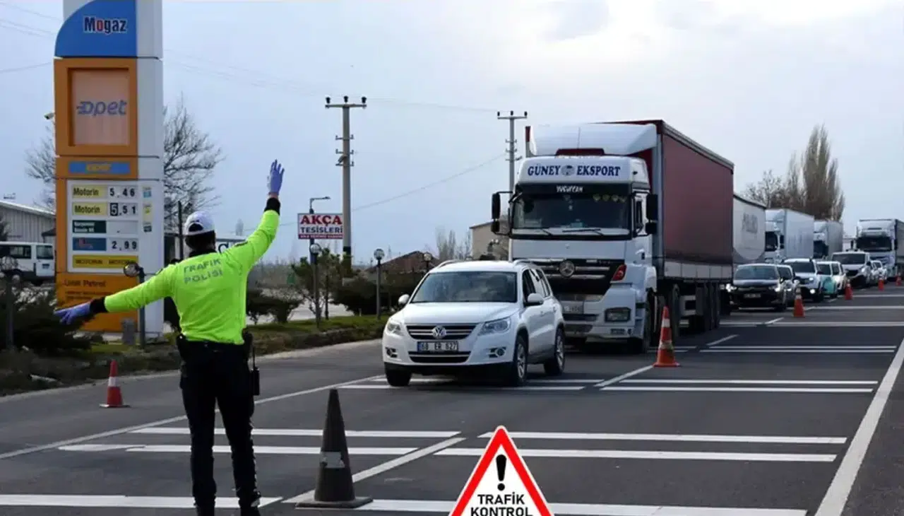 Yoğun denetimde 28 bin araç kontrol edildi: 120 araç trafikten men edildi!