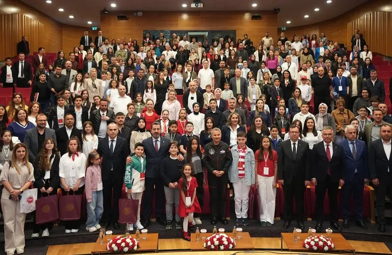 TBMM’de 23 Nisan Çocuk Forumu Düzenlendi