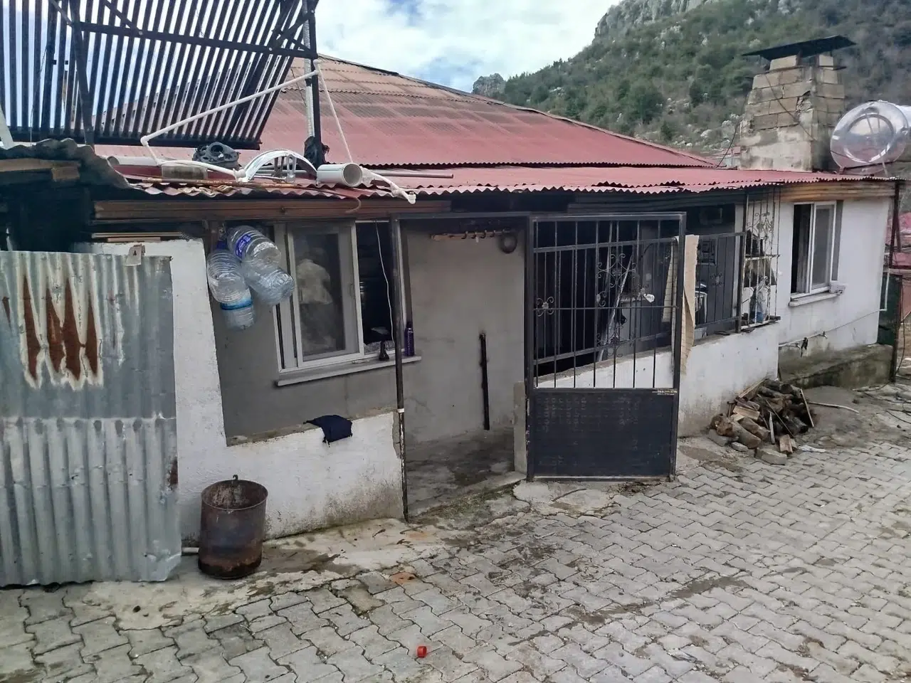 Yangın Korkuttu, Ekipler Felaketi Önledi