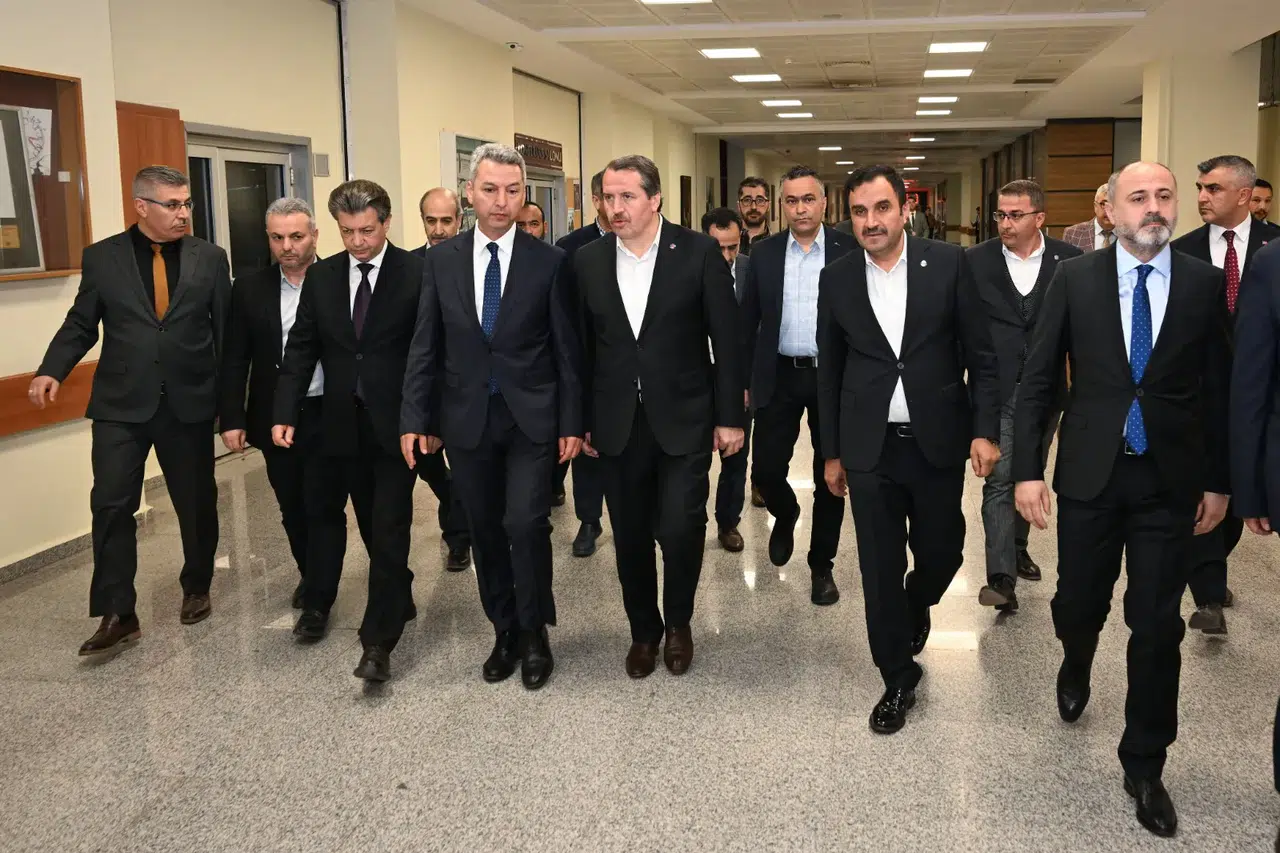 Memur-Sen Genel Başkanı Ali Yalçın, KSÜ Tıp Fakültesi Hastanesi'nde Tedavi Gören Yaralılara Moral Ziyareti Gerçekleştirdi