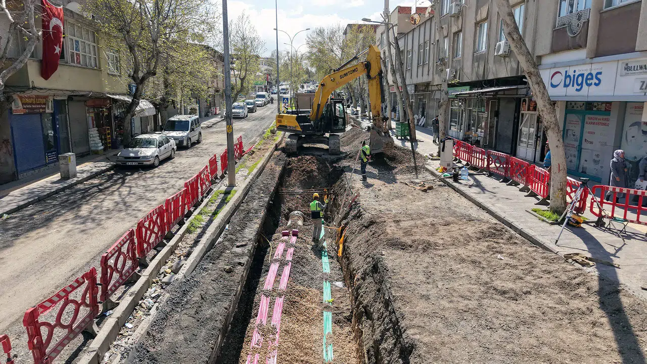 Dumlupınar Mahallesi'ne 8 Kilometrelik Altyapı Yatırımı Yapılacak!