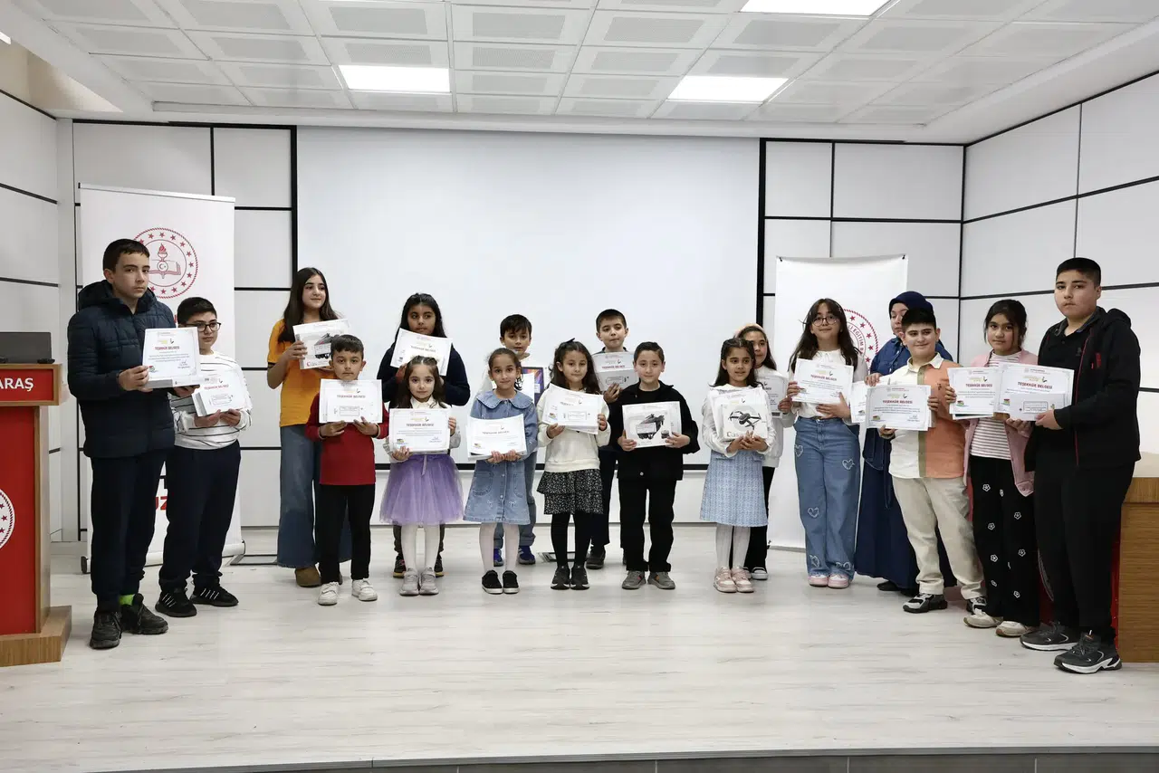 Okuyan Şehir Projesinde Başarı Ödüllerle Taçlandı