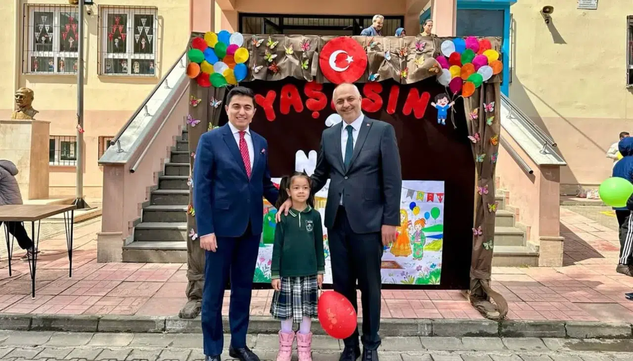 Başkan Gökşen Çocukların Bayram Coşkusuna Ortak Oldu