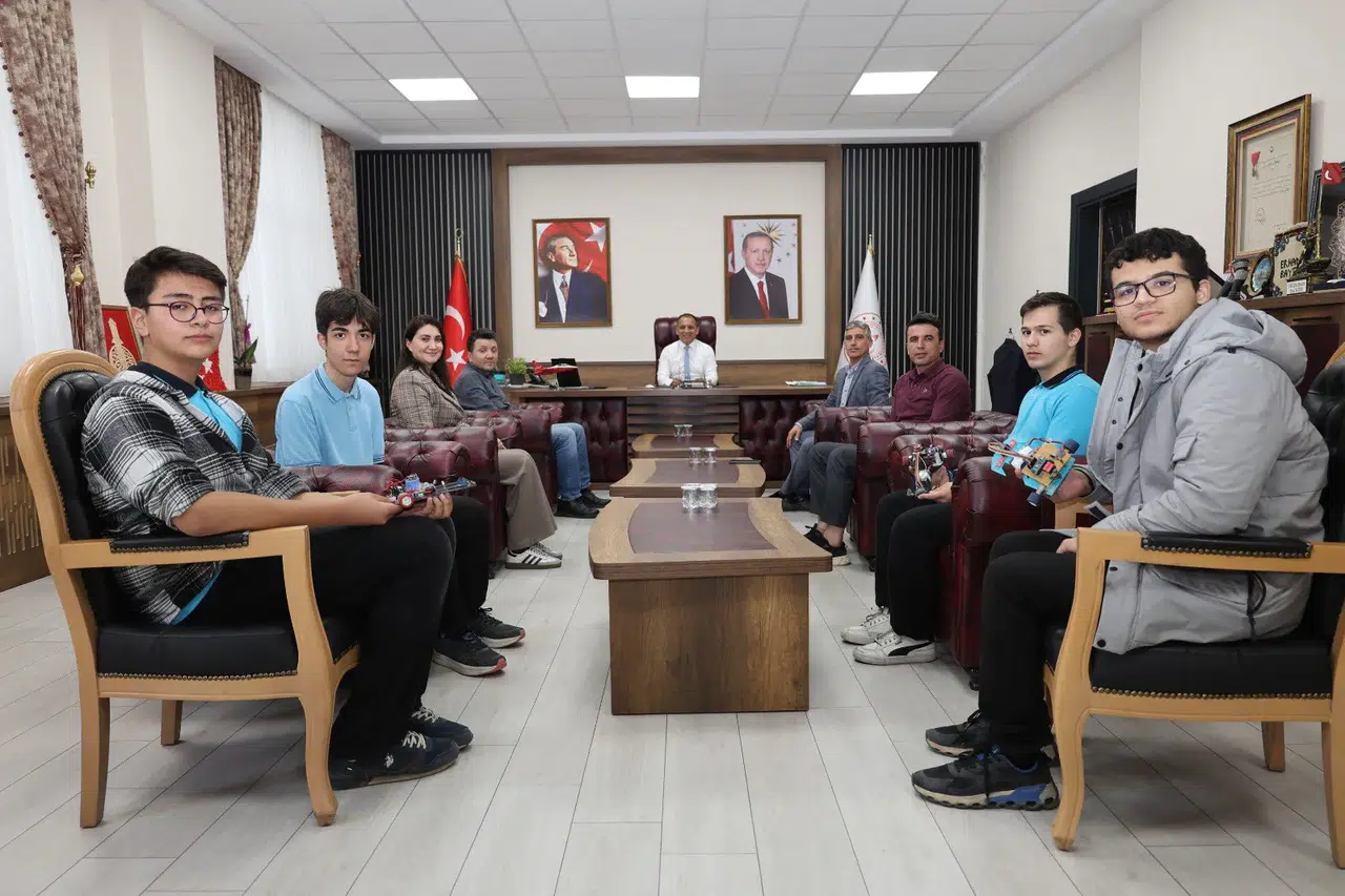 Kahramanmaraş'ta Robot Takımı teknoloji eğitiminde yeni ufuklar açıyor