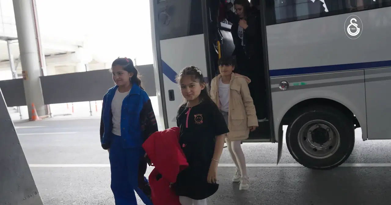 Galatasaray, Kahramanmaraş’taki Kız Çocuklarına İstanbul'da Yeni Bir Gelecek Sunuyor!
