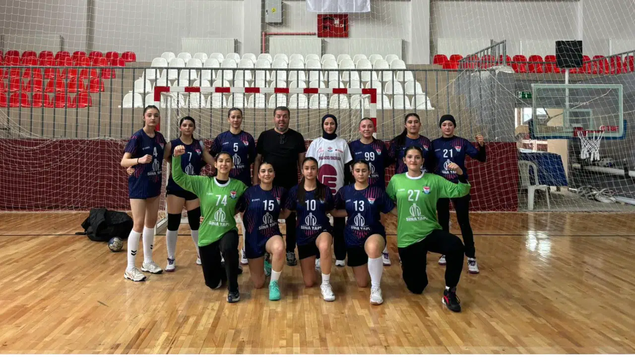 Altın Kızlar Sahneye Çıktı, Maçın Kaderi Değişti