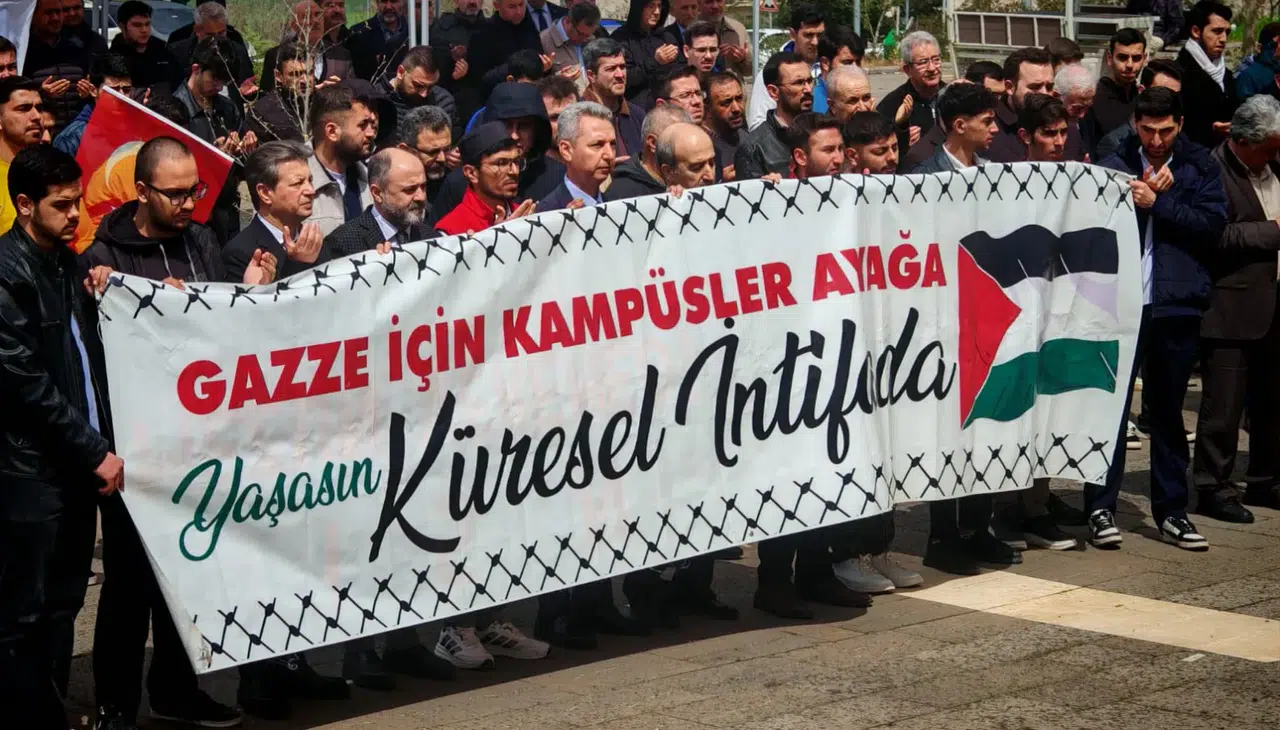KSÜ’de İsrail’e Tepki: İdam Kararına Sert Protesto
