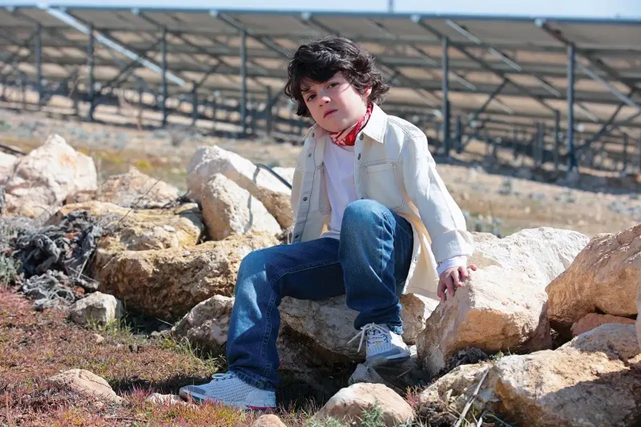 Küçük Yıldızdan Büyük Mesaj: Setlerde Büyüyen Başarı