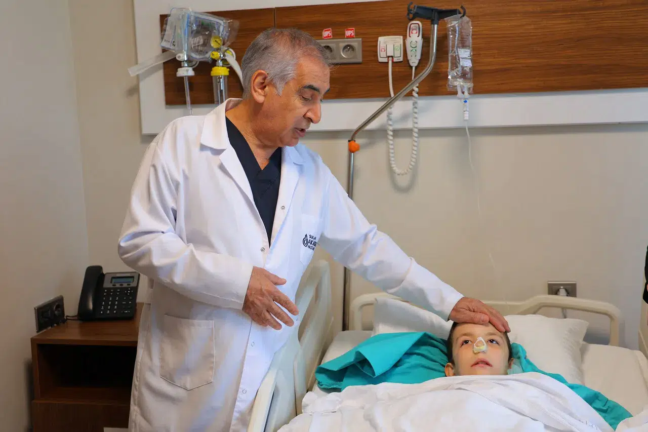 Kahramanmaraş'ta 12 yaşındaki çocuğun genzinden dev polip çıktı