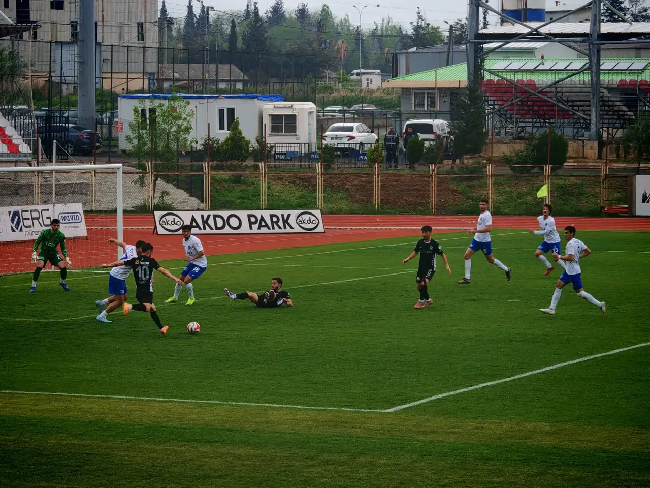 Stadyum Doldu, İstiklalspor Sahneye Çıktı