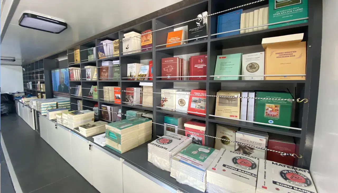 Tarihi Sevdirmek İçin Yola Çıktılar: O Tır Herkesi Şaşırttı