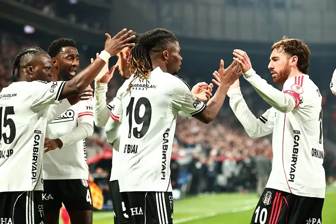 Beşiktaş, Türkiye Kupası'nda Yarı Finale Yükseldi! (Beşiktaş 3-0 Alanyaspor)