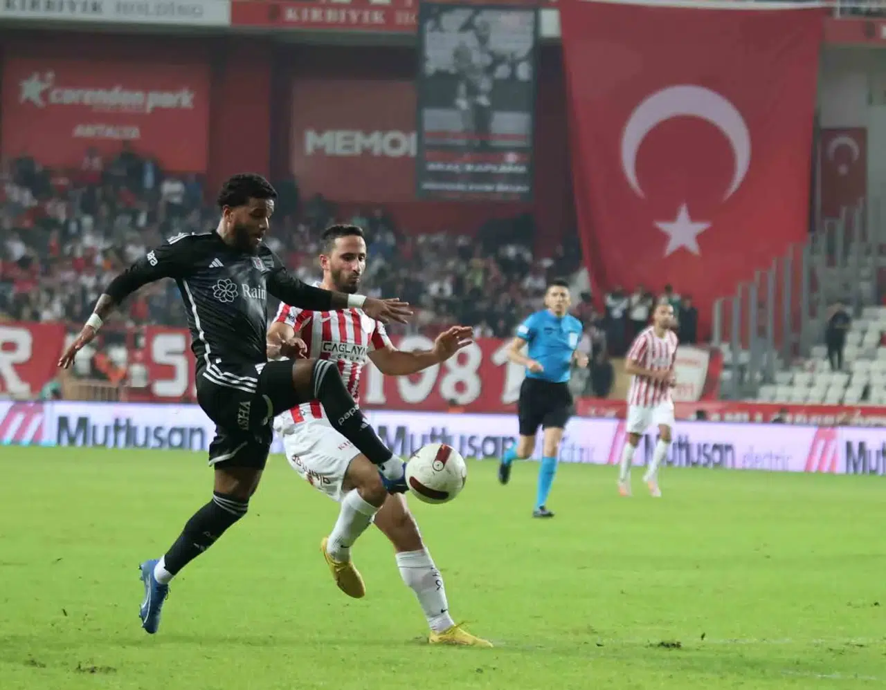 Beşiktaş Antalyaspor’u 4-2 ile Geçti