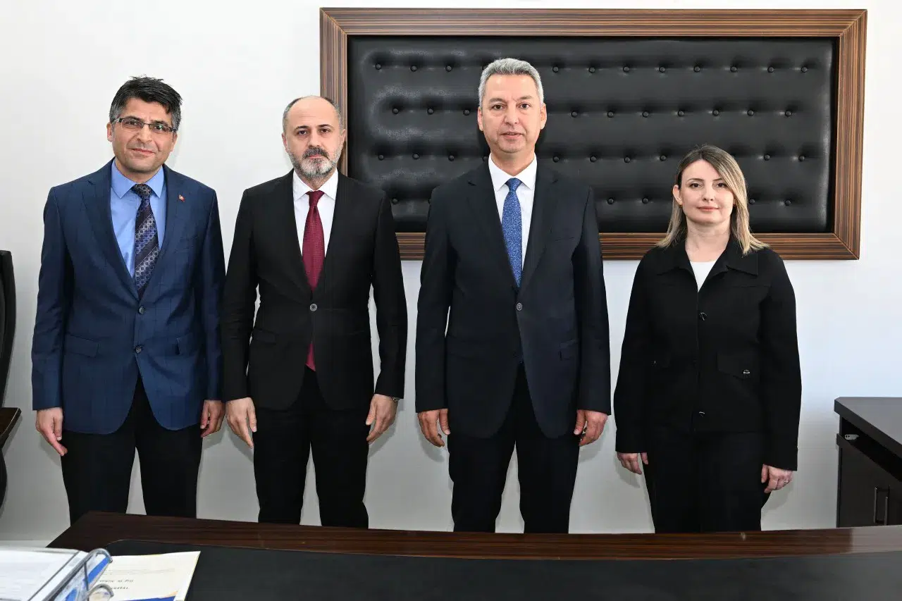 KSÜ ÜSKİM’de Yeni Dönem: Görev Devir Teslim Töreni Yapıldı