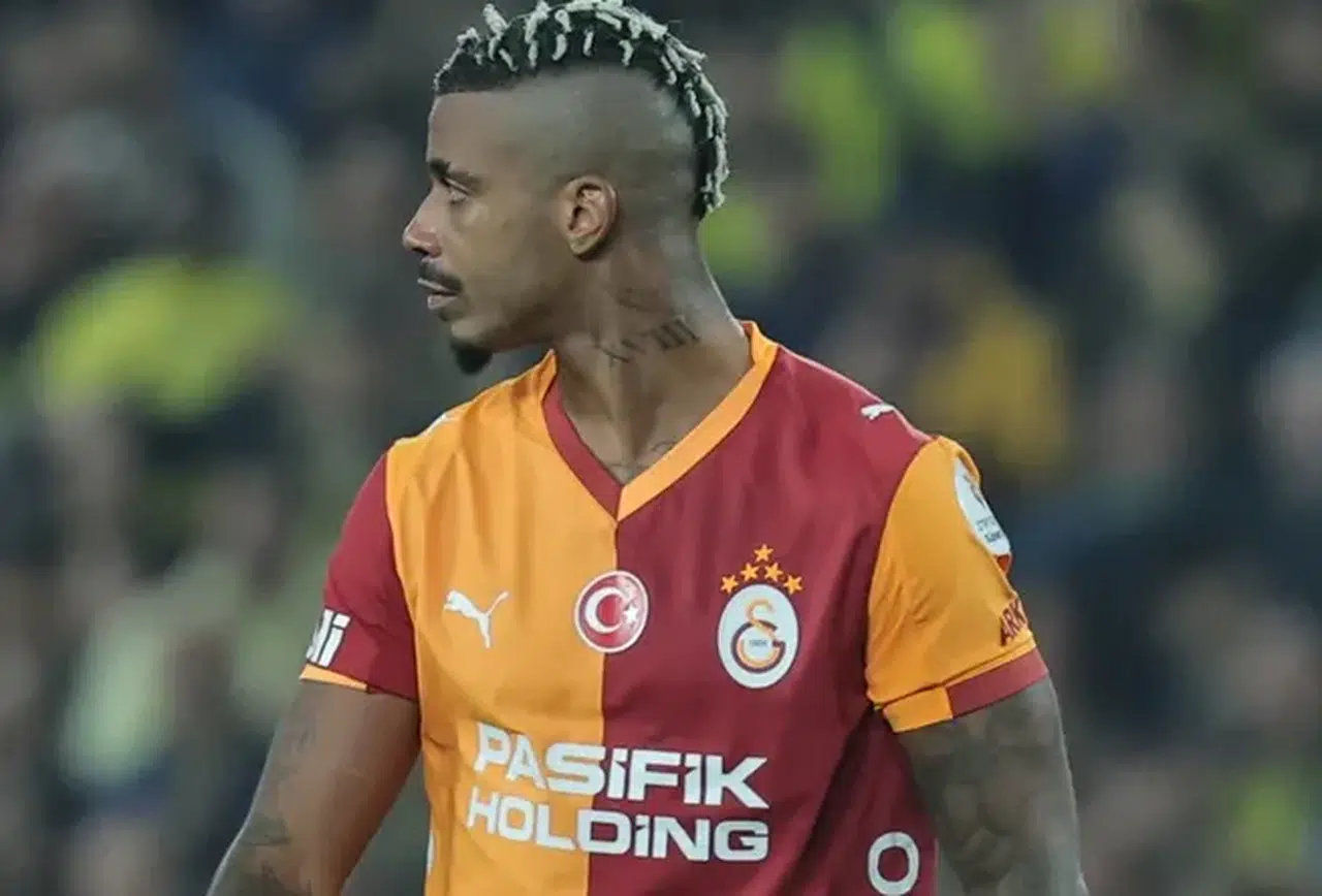 Lidere İlk Yarıda Antalya Şoku