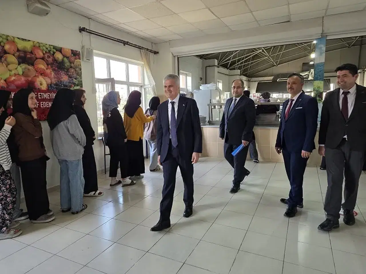 Müdür Akpınar'dan Okul Pansiyonuna Anlamlı Ziyaret