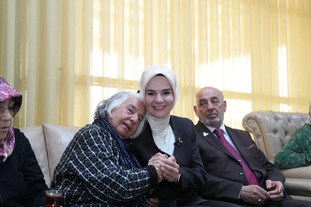 Aile Bakanı Göktaş, Bayramda Aileleri Ziyaret Etti!